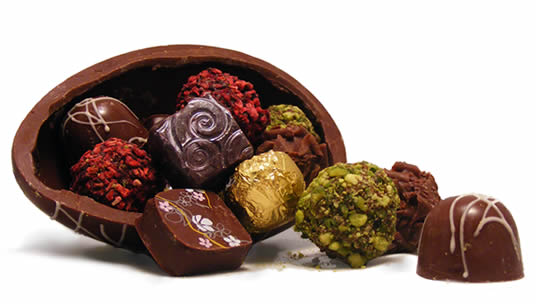 chocolate-filled-half-egg